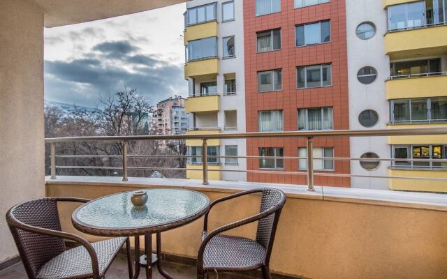 FM Deluxe 1-BDR Apartment with Limited Access - Lozenetz