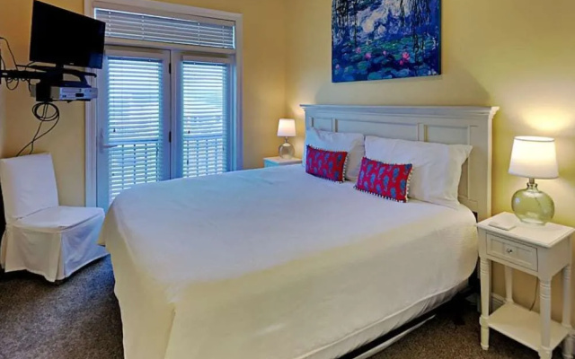 Three Sisters by Southern Vacation Rentals