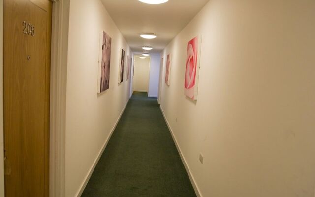 Icon Becket Apartment