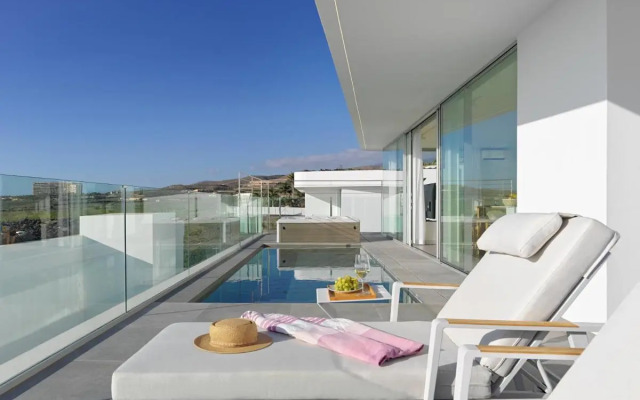 Infinity Villas - Casangular by Upper