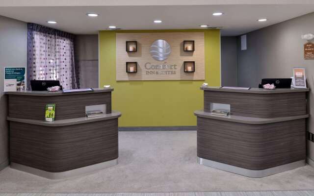 Comfort Inn & Suites Frisco - Plano