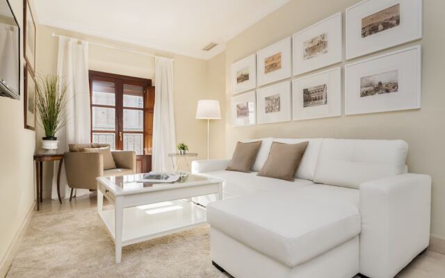 Apartment With A View Of The Cathedral 2 Bedrooms. Catedral Terrace Ii