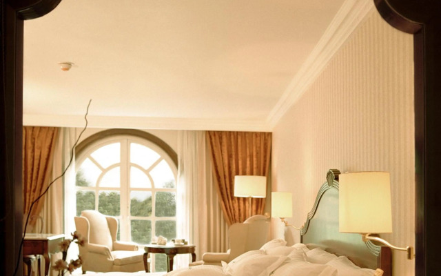 The Green Park Hotel