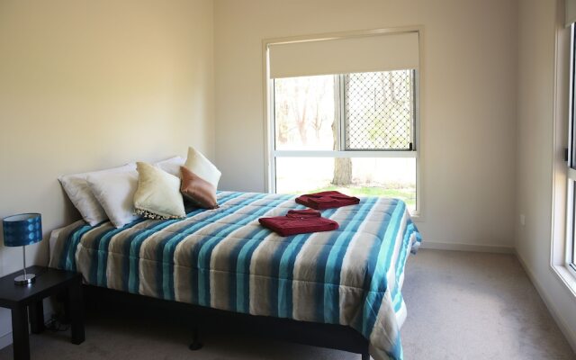 Honeybee Country Accommodation