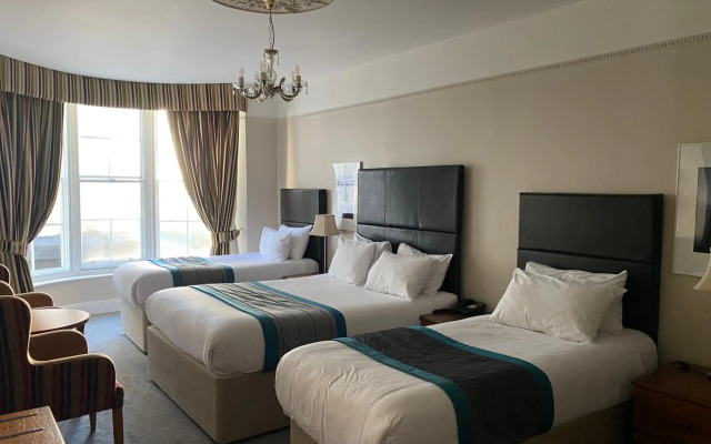 Queens Hotel