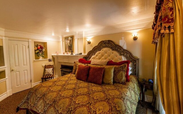 Castle Creek Inn