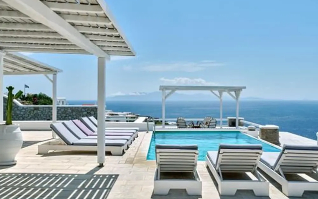 Stunning Villa With Panoramic View
