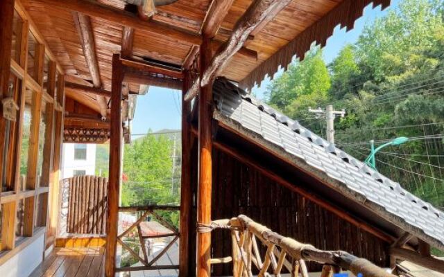 Chengshi Courtyard B&B