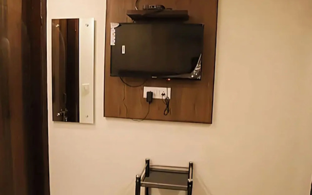 Hotel Mona Regency