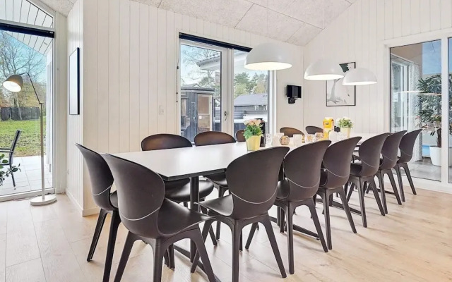14 Person Holiday Home in Vaeggerlose