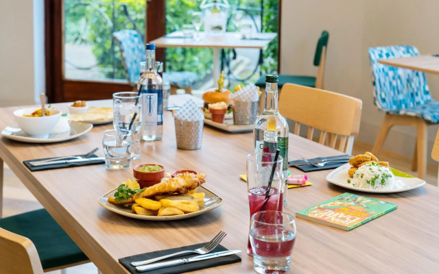 Holiday Inn Gloucester-Cheltenham by IHG