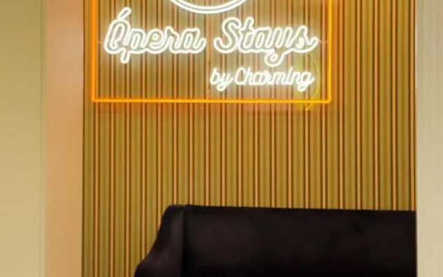 Ópera Stays by Charming
