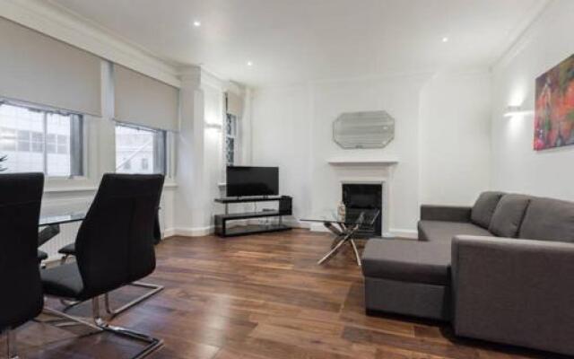 Fleet Street Apartment 3