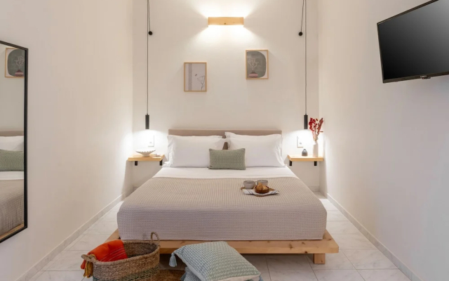Capella Skiathos Town
