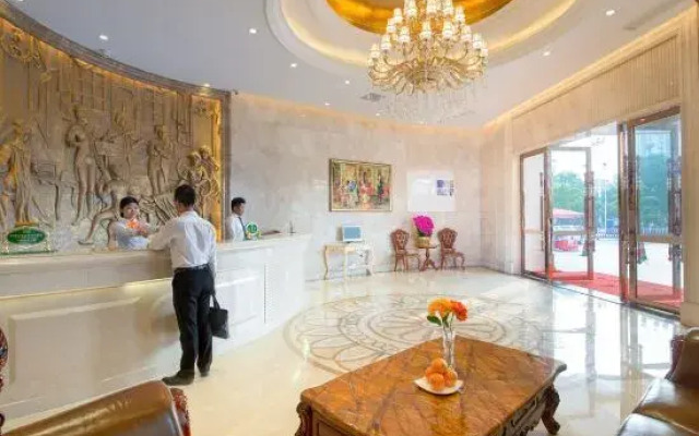 Vienna Hotel (Sihui Dawang Park)