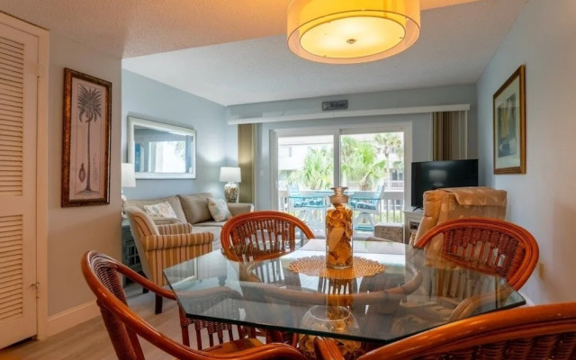 Four Winds F8 2 Bedroom Condo by Redawning, St. Augustine