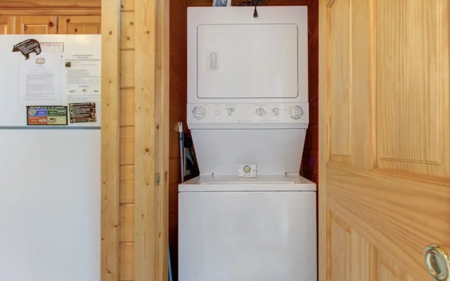 Trails End - Two Bedroom Cabin