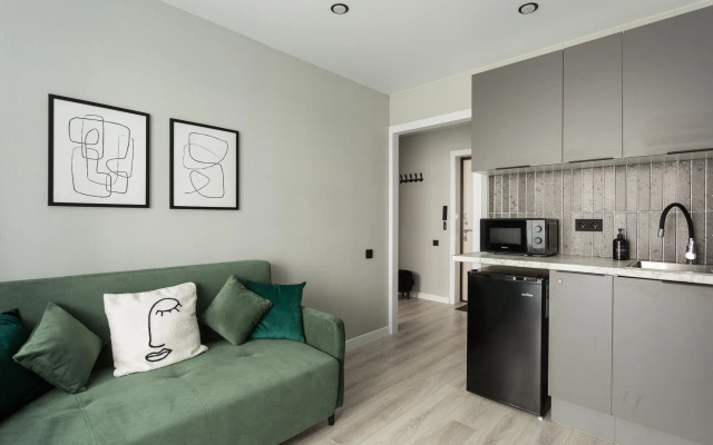 Две Подушки на ул. Возрождения, д. 53