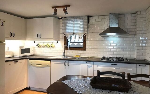 BO084 by Villaofsummer