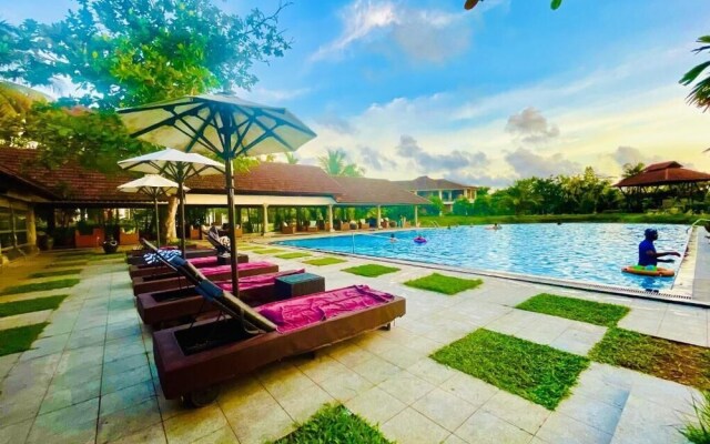 Plumeria Lake Resort & Spa