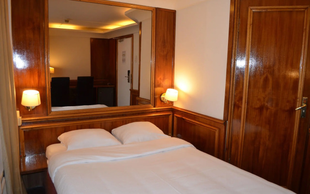 Rembrandtplein Hotel