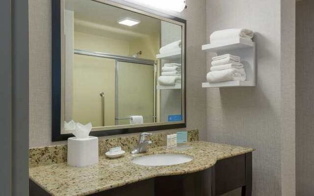 Hampton Inn & Suites National Harbor - Alexandria Area