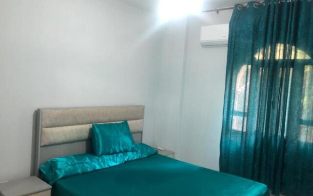 إستويو ارضي بحديقة بمدينة الرحاب