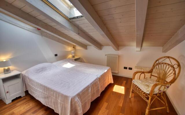 Bello Pianello 2-Bedroom Apartment