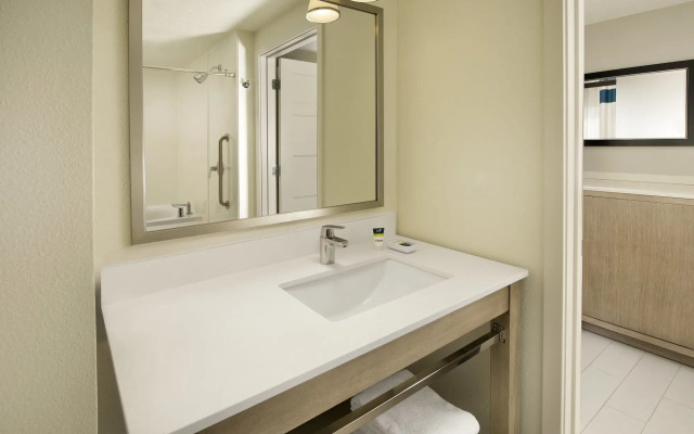 Four Points by Sheraton Jacksonville Beachfront