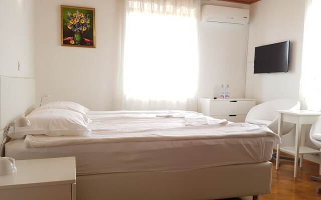 Rooms Koblar