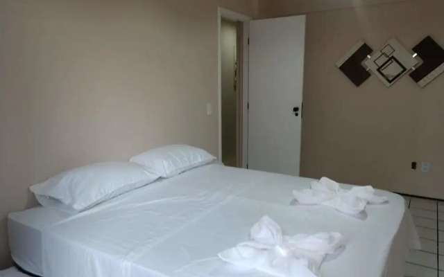 Apartamento a 200m feirinha beira mar