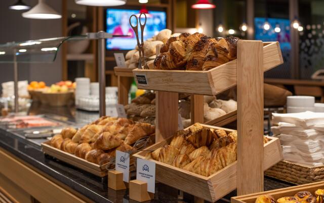 Holiday Inn Express Lisbon Airport by IHG