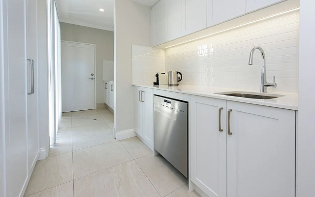 A Waterside Paradise