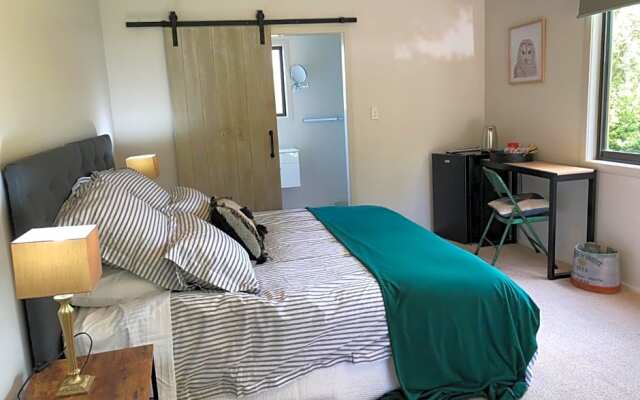 Cedar Park-Bed & Breakfast