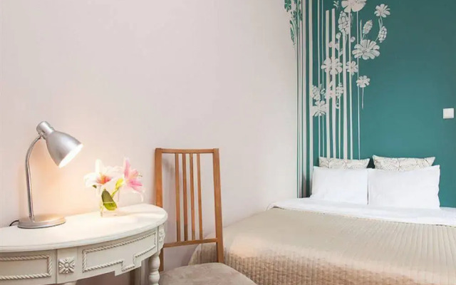 Blooms Boutique Hostel