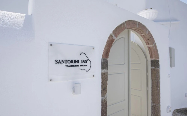 Santorini 180 Degrees