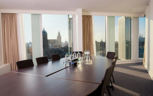 DoubleTree by Hilton Amsterdam Centraal Station