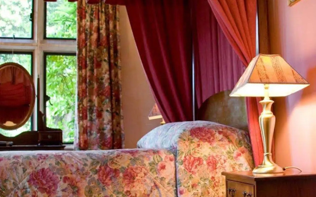 Stanton Manor Hotel