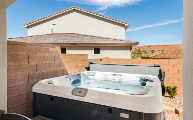 Whose Your Caddy? 5 Bedroom Home
