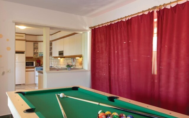 Stunning Home in Zrnovo With Wifi and 3 Bedrooms