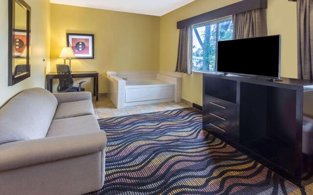 AmericInn by Wyndham Streator