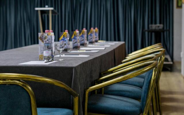 Pino Vere Palace Hotel