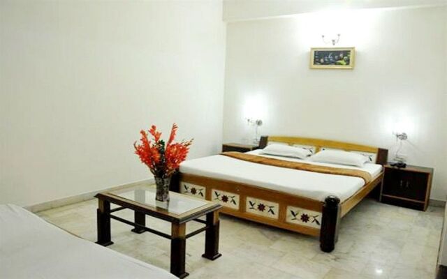 Hotel Daawat Palace
