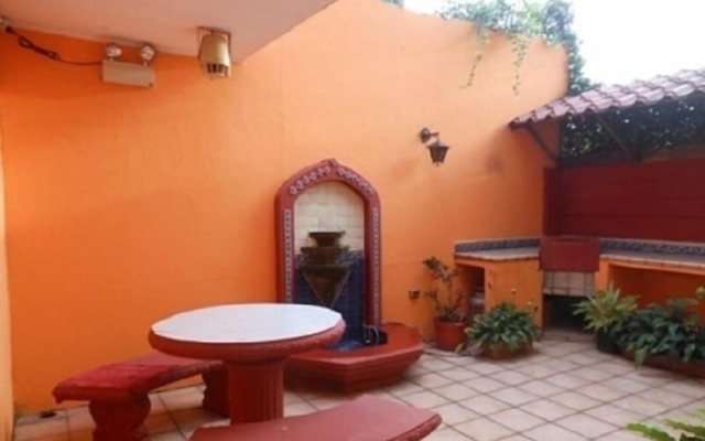 Ara Macao Inn