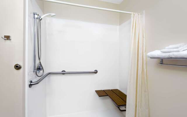 Super 8 by Wyndham Athens