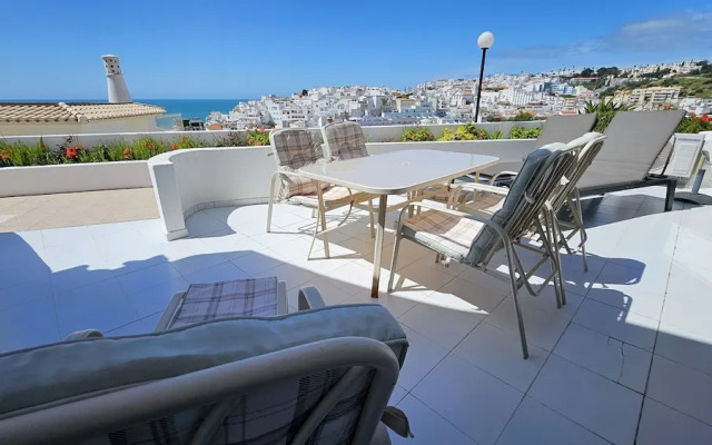 Albufeira Blue Wave Retreat 64