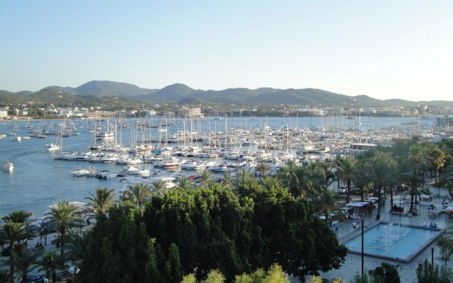 The Red Hotel by Ibiza Feeling - Adults only