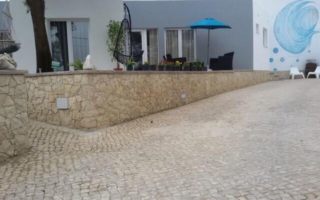 House with 2 Bedrooms in Atalaia, with Shared Pool, Enclosed Garden And Wifi - 3 Km From the Beach