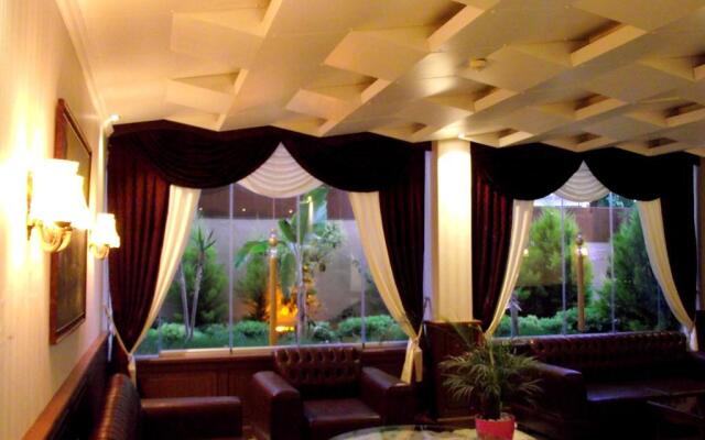 Akman City Hotel