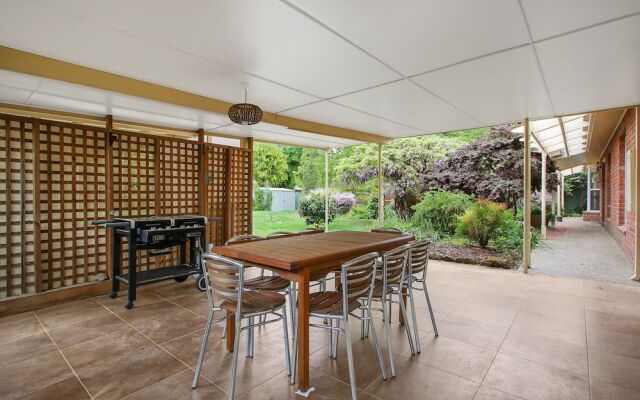 Cherry Lane - 3 bedroom brick home